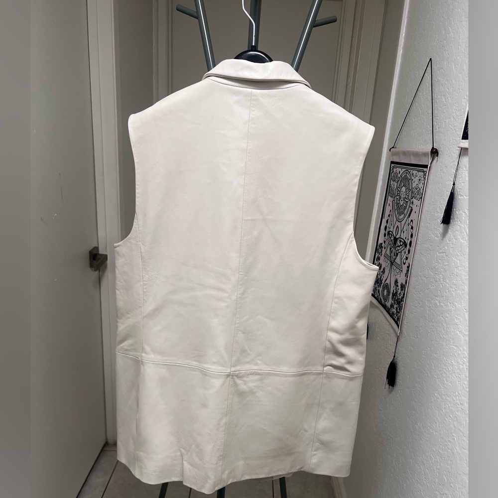 NWT Lamarque 100% Leather Vest in Cream - Picture 4 of 7